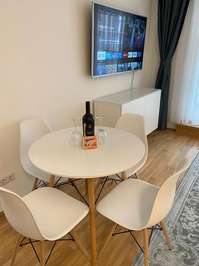 Appartement Feelhome Vienna, Subway U1 Kagran/Donauzentrum